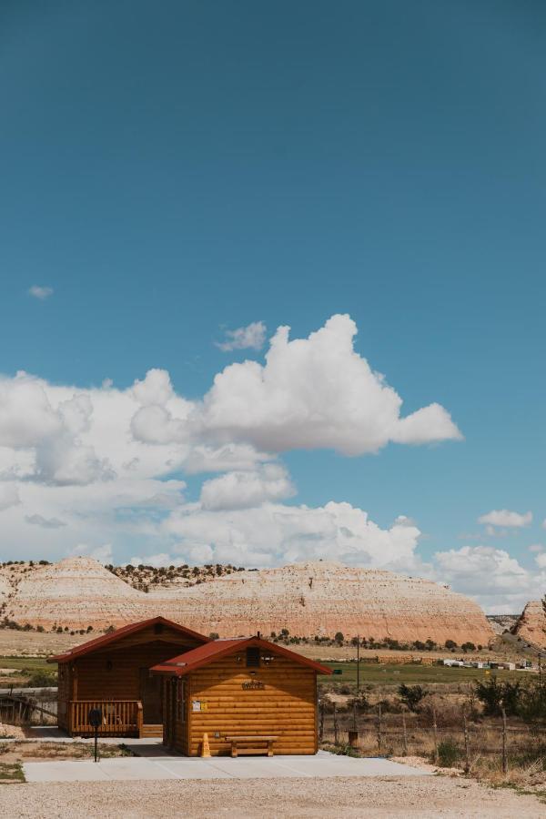 Log Cottages At Bryce Canyon #2 Cannonville Esterno foto